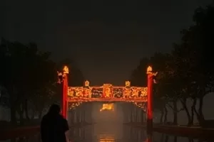 《白鹭湾纪事》剧照：清晨的水塘边站着几只白鹭